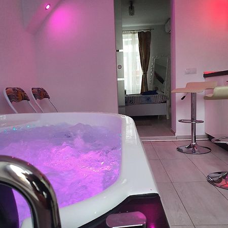 Ferienwohnung White House & Jacuzzi Hermannstadt Exterior foto